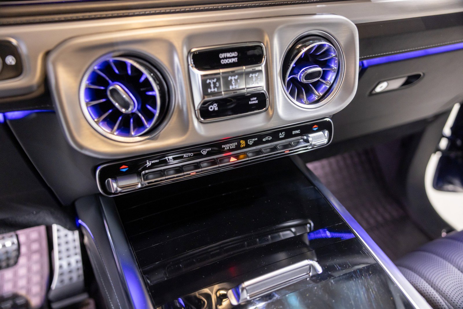 Used 2025 Mercedes-Benz G 63 AMG 4MATIC image 37