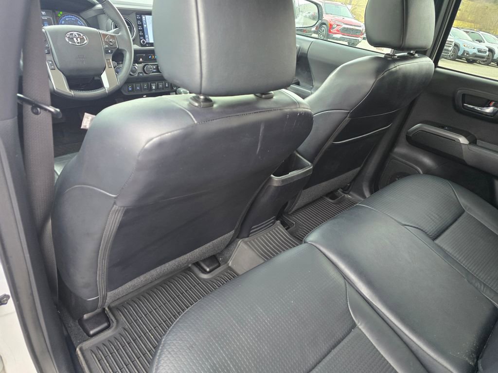 Used 2021 Toyota Tacoma TRD Off-Road w/ TRD Premium Off Road Package image 23