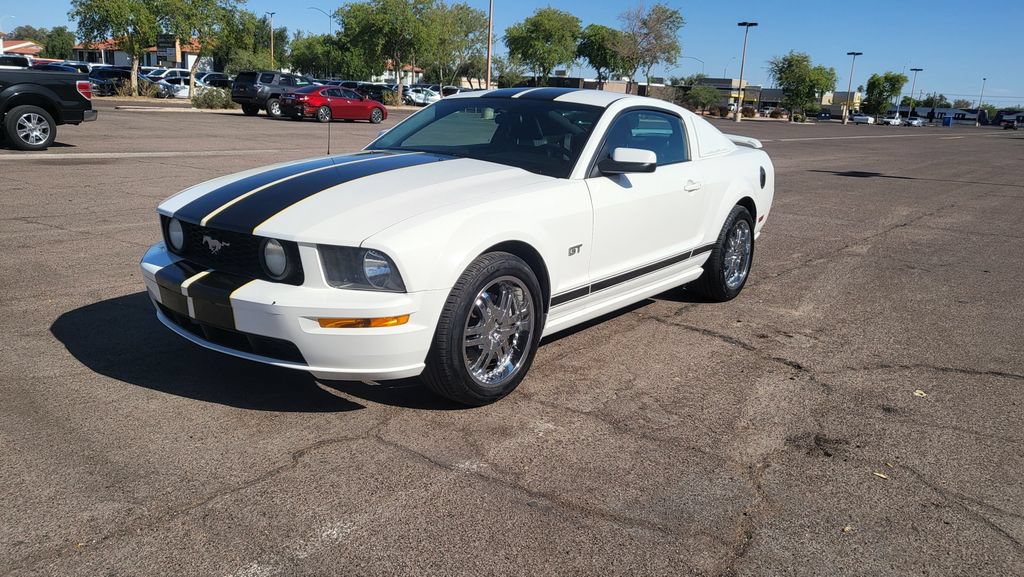 Used 2008 Ford Mustang GT Premium RWD image 4