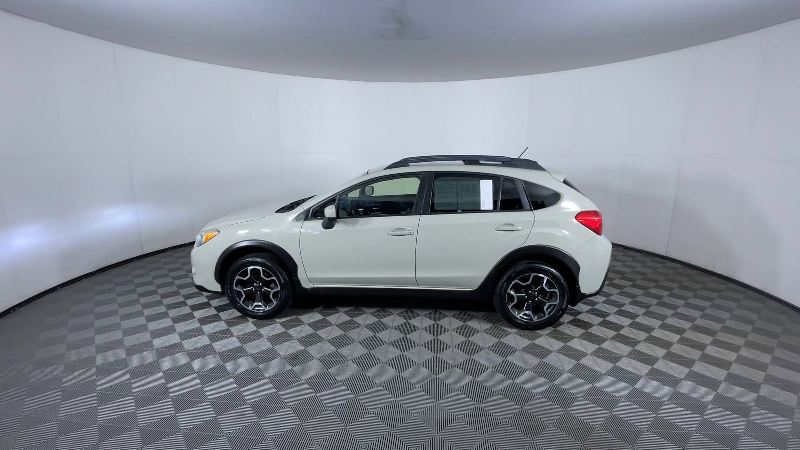 Used 2015 Subaru Crosstrek 2.0i Premium AWD/4WD image 6