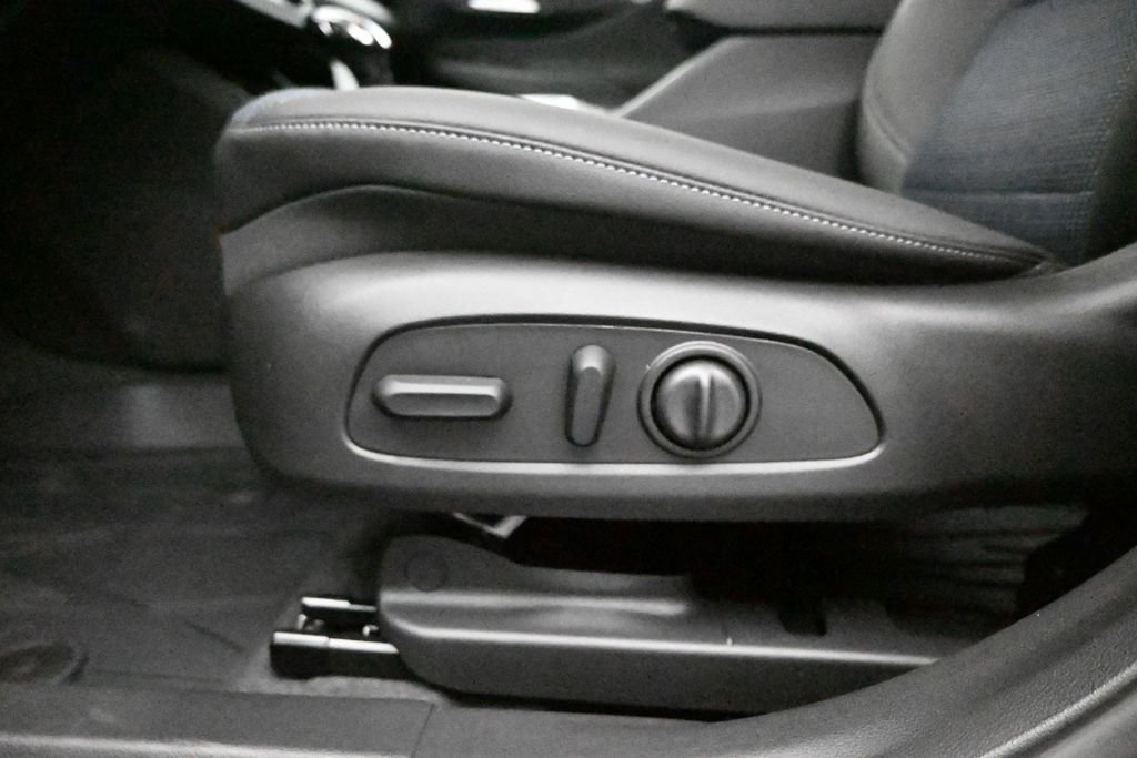 New 2026 Buick Envista Sport Touring FWD image 13