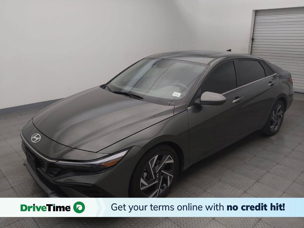 Used 2025 Hyundai Elantra SEL FWD image 1