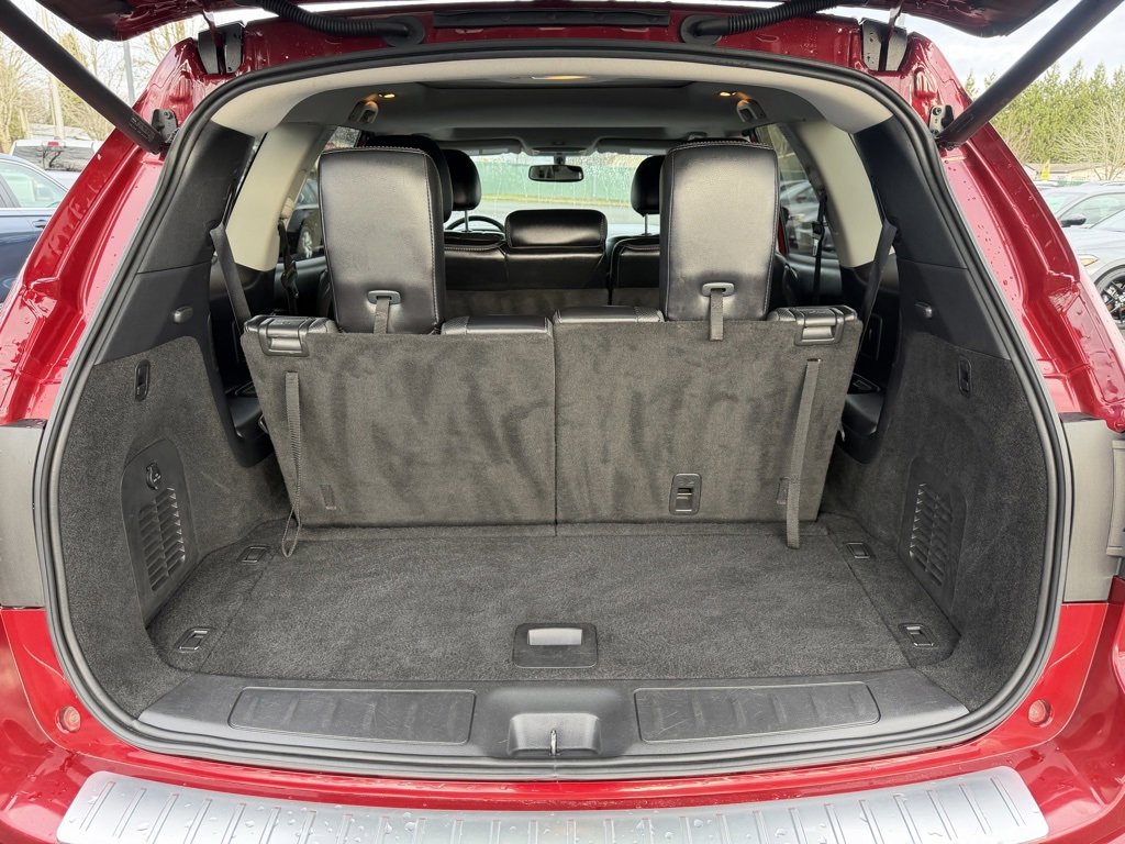 Used 2019 Nissan Pathfinder Platinum image 10