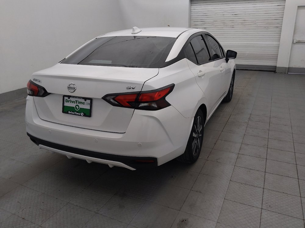 Used 2021 Nissan Versa SV FWD image 9