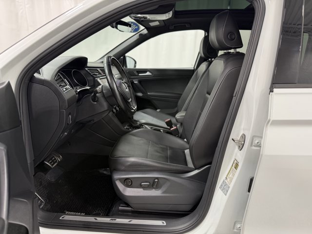 Used 2021 Volkswagen Tiguan SE R-Line AWD/4WD image 14