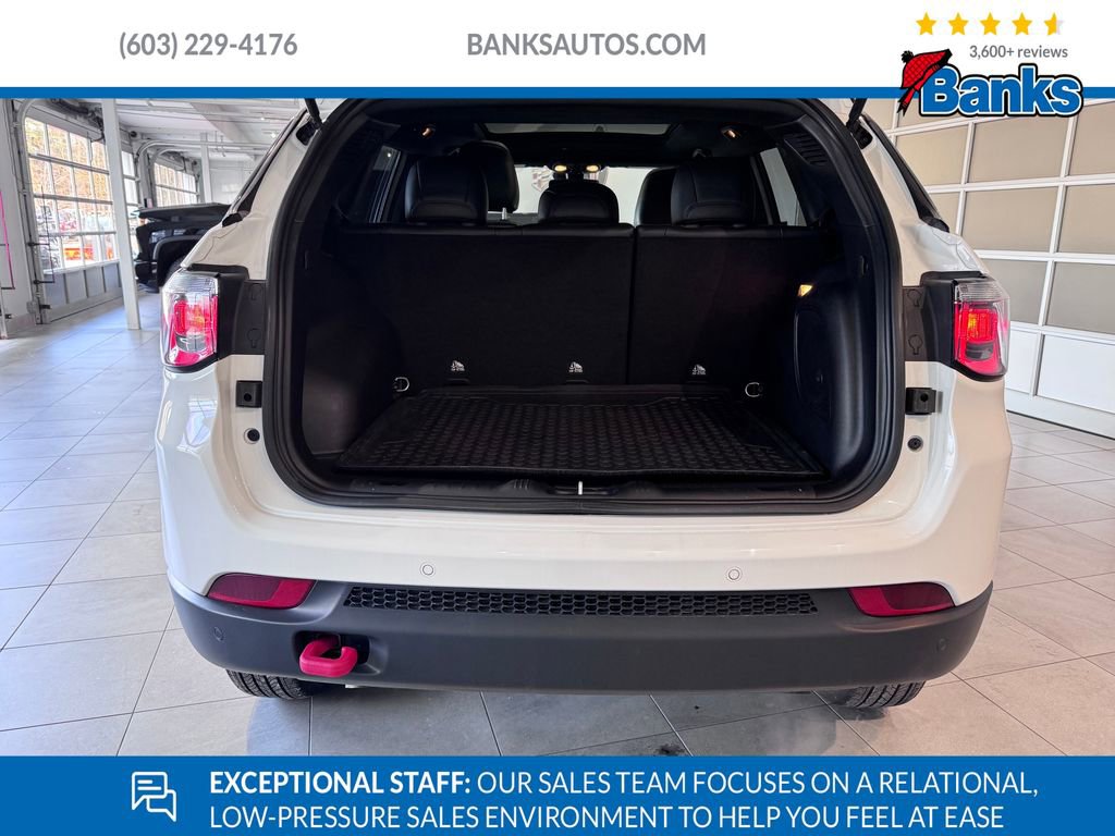 Used 2023 Jeep Compass Trailhawk w/ Sun and Sound Group image 7