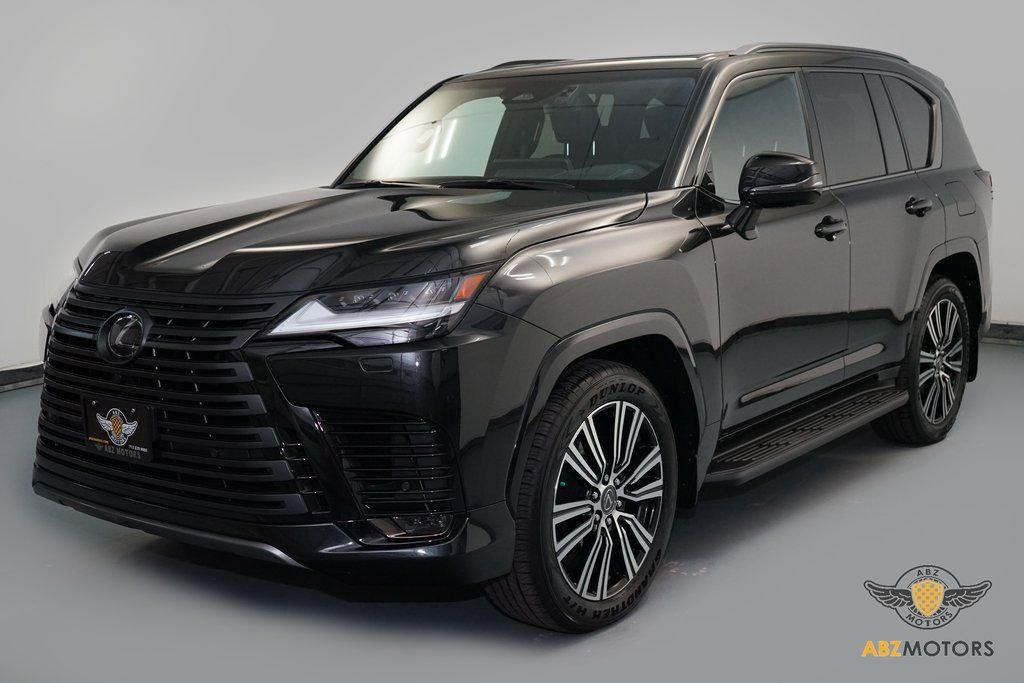 Used 2025 Lexus LX 600 4WD w/ Appearance Package image 3