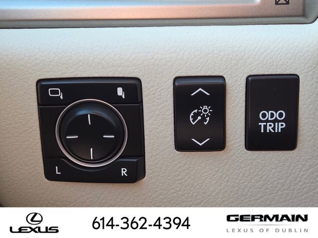 Used 2017 Lexus GX 460 image 24