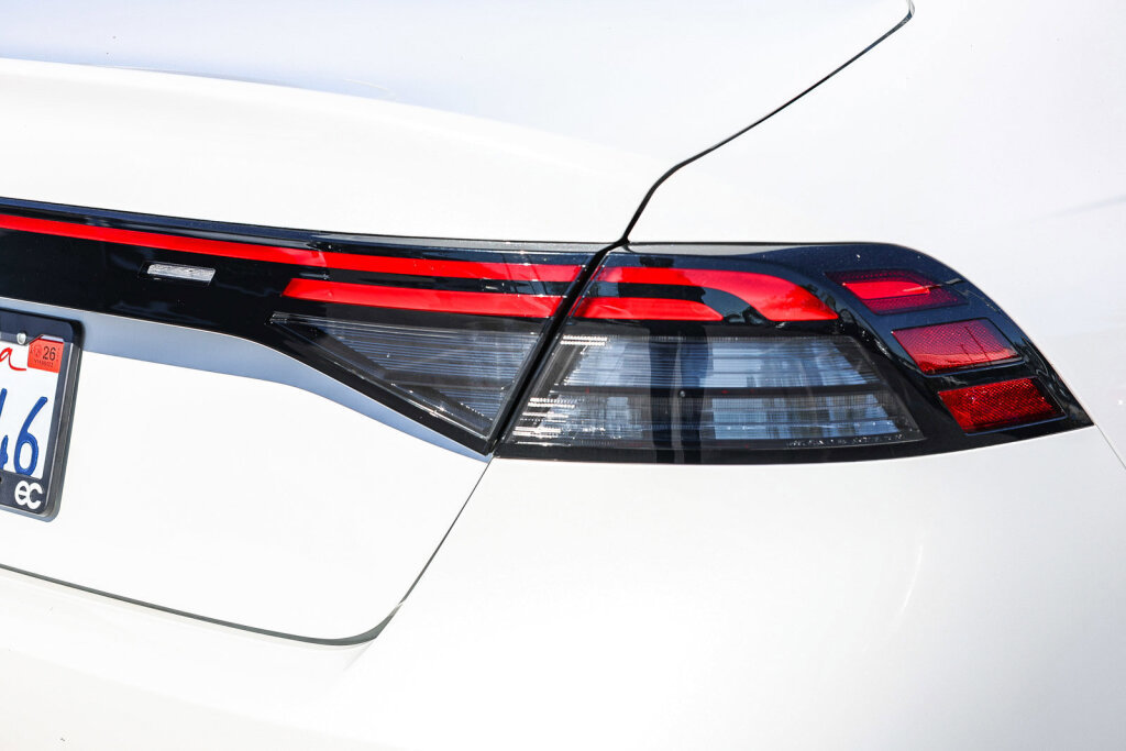 Used 2025 Honda Accord SE image 27