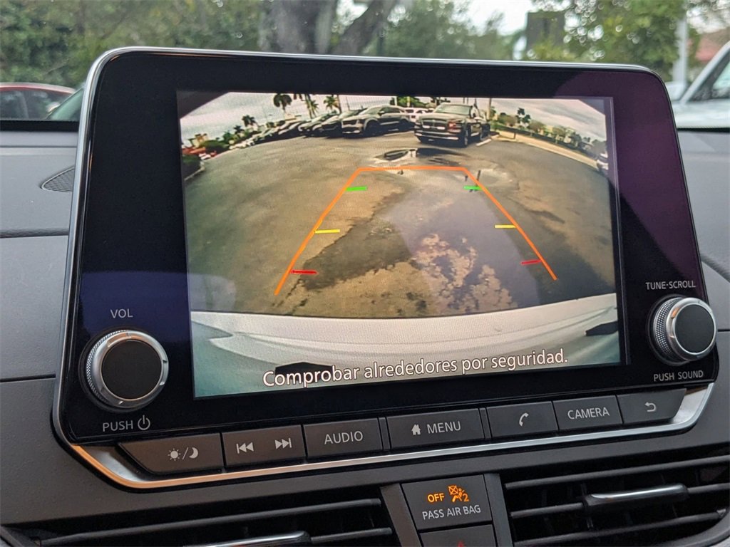 Used 2025 Nissan Altima 2.5 SR image 18