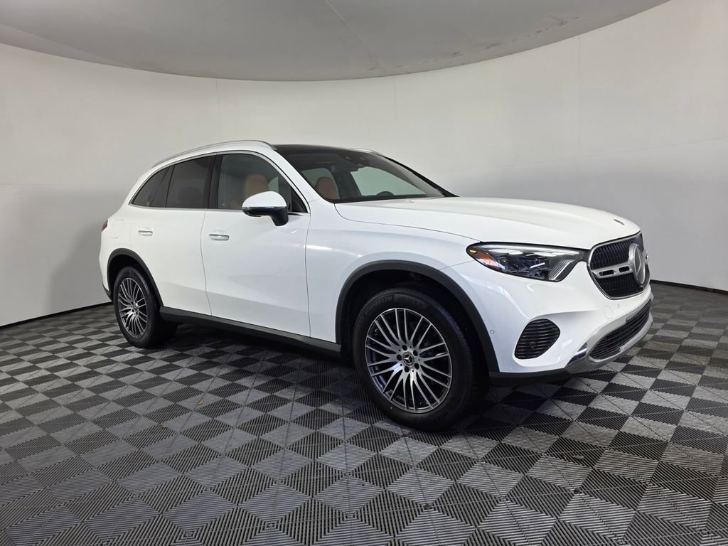 Used 2023 Mercedes-Benz GLC 300 4MATIC image 8