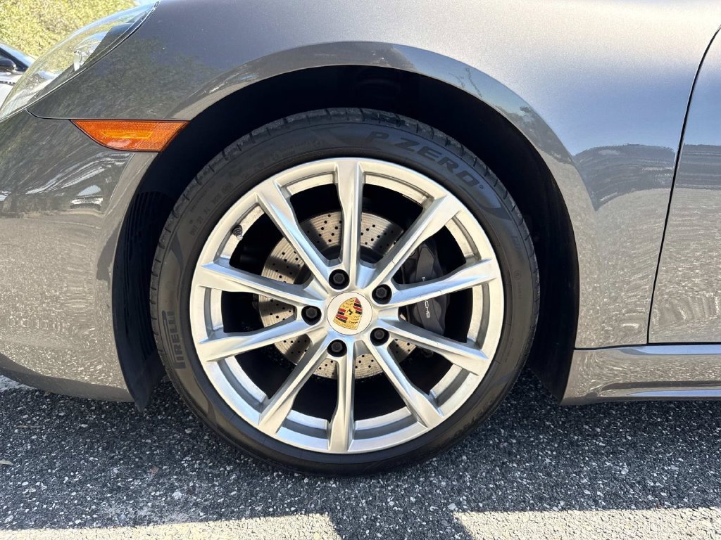 Used 2019 Porsche 718 Boxster RWD image 10