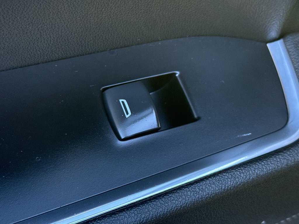 Used 2022 Chevrolet Silverado 1500 LTZ w/ LTZ Premium Package image 31