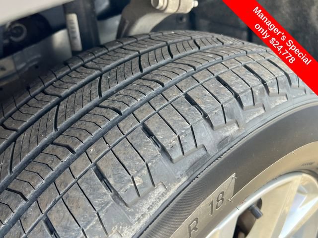 Used 2023 Jeep Grand Cherokee Limited AWD/4WD image 28