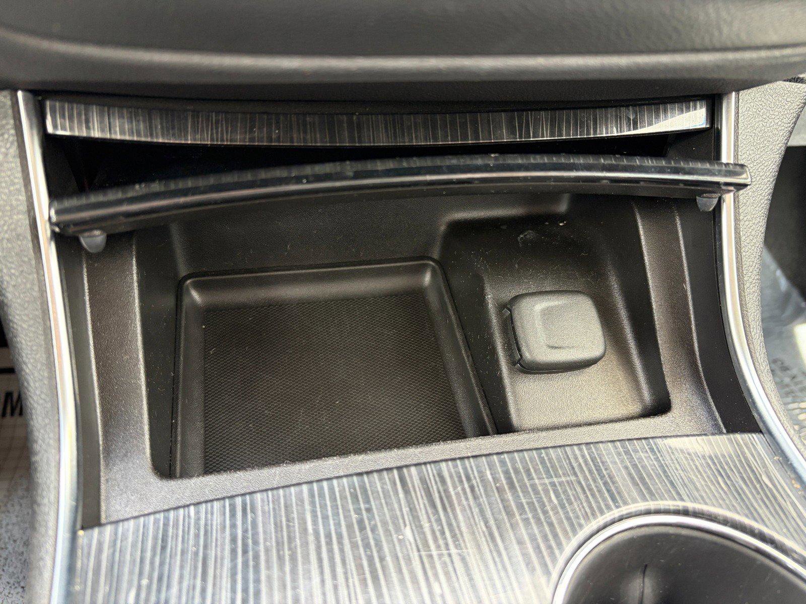 Used 2017 Chevrolet Impala Premier FWD image 16