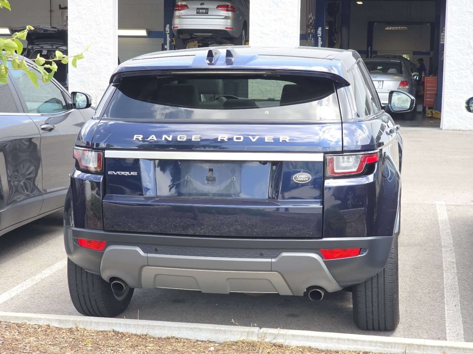 Used 2017 Land Rover Range Rover Evoque HSE AWD/4WD image 6