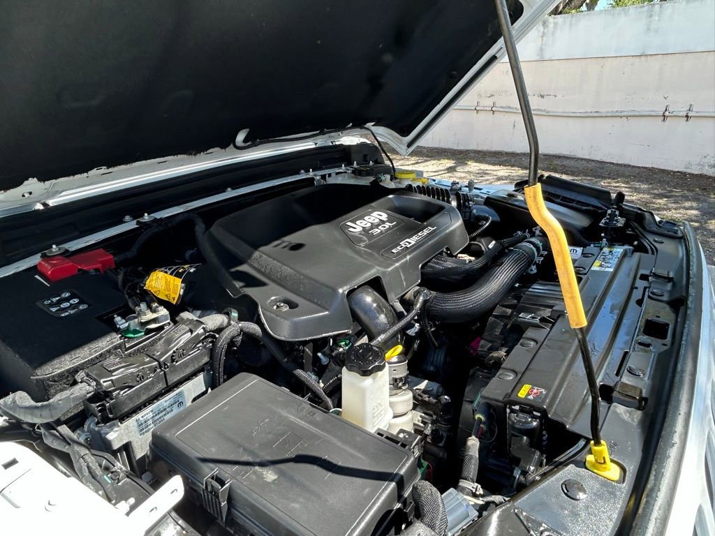 Used 2021 Jeep Gladiator Rubicon w/ Trailer Tow Package image 30