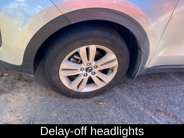Used 2019 Kia Sportage LX FWD image 4