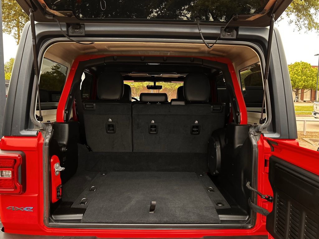 Used 2022 Jeep Wrangler Unlimited Rubicon 4xe w/ Cold Weather Group image 34