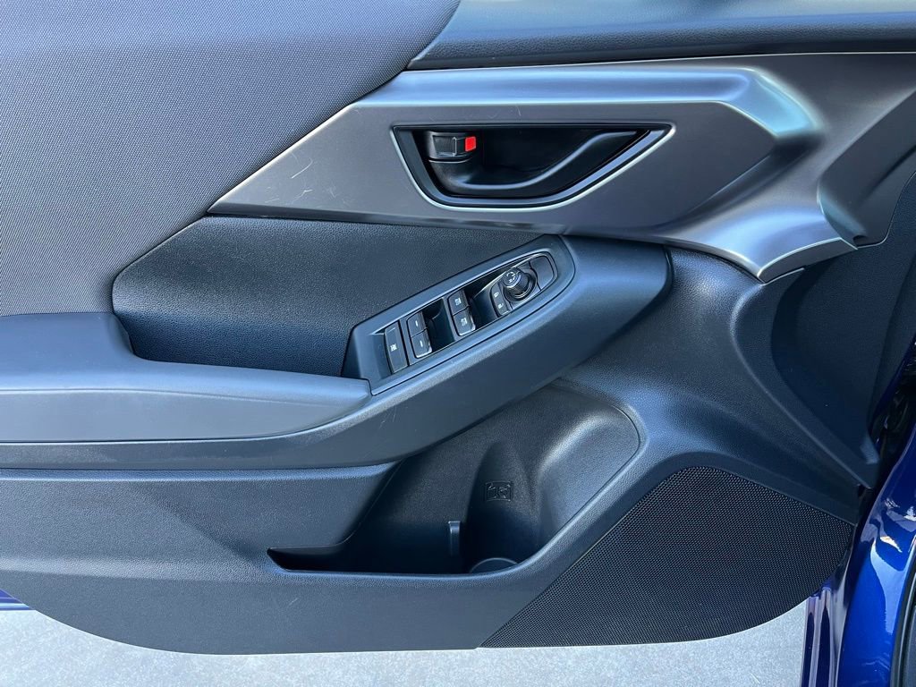 Certified 2025 Subaru Impreza 2.0i image 19