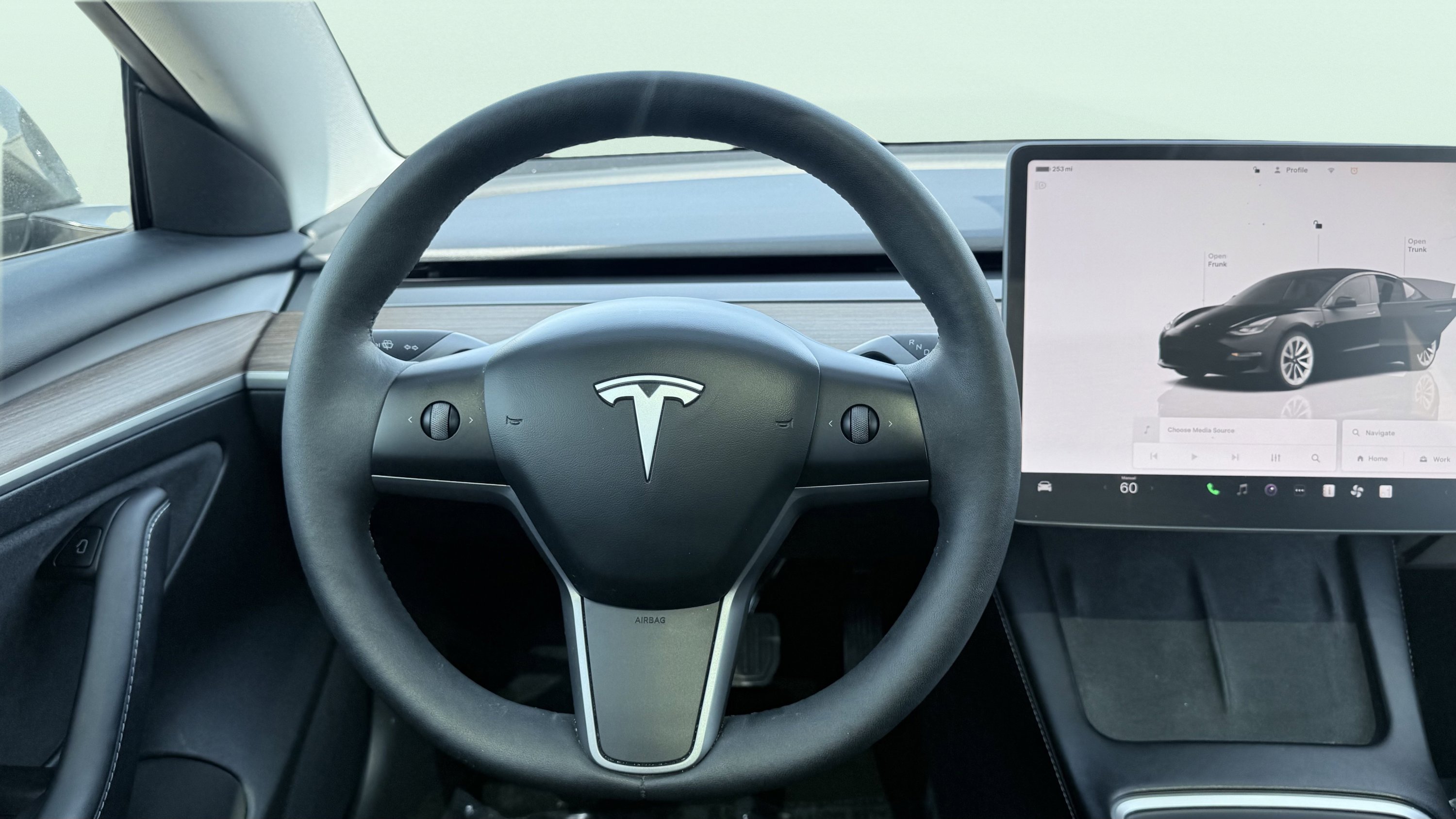Used 2023 Tesla Model 3 Standard Range image 49