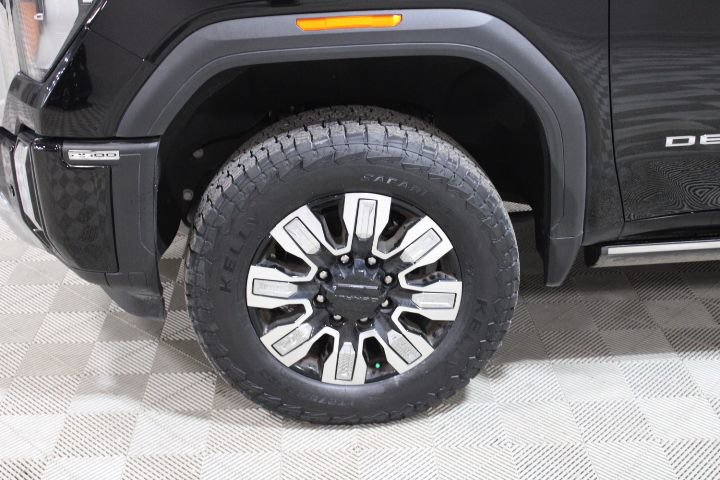 Used 2024 GMC Sierra 2500 Denali w/ Denali Reserve Package image 48