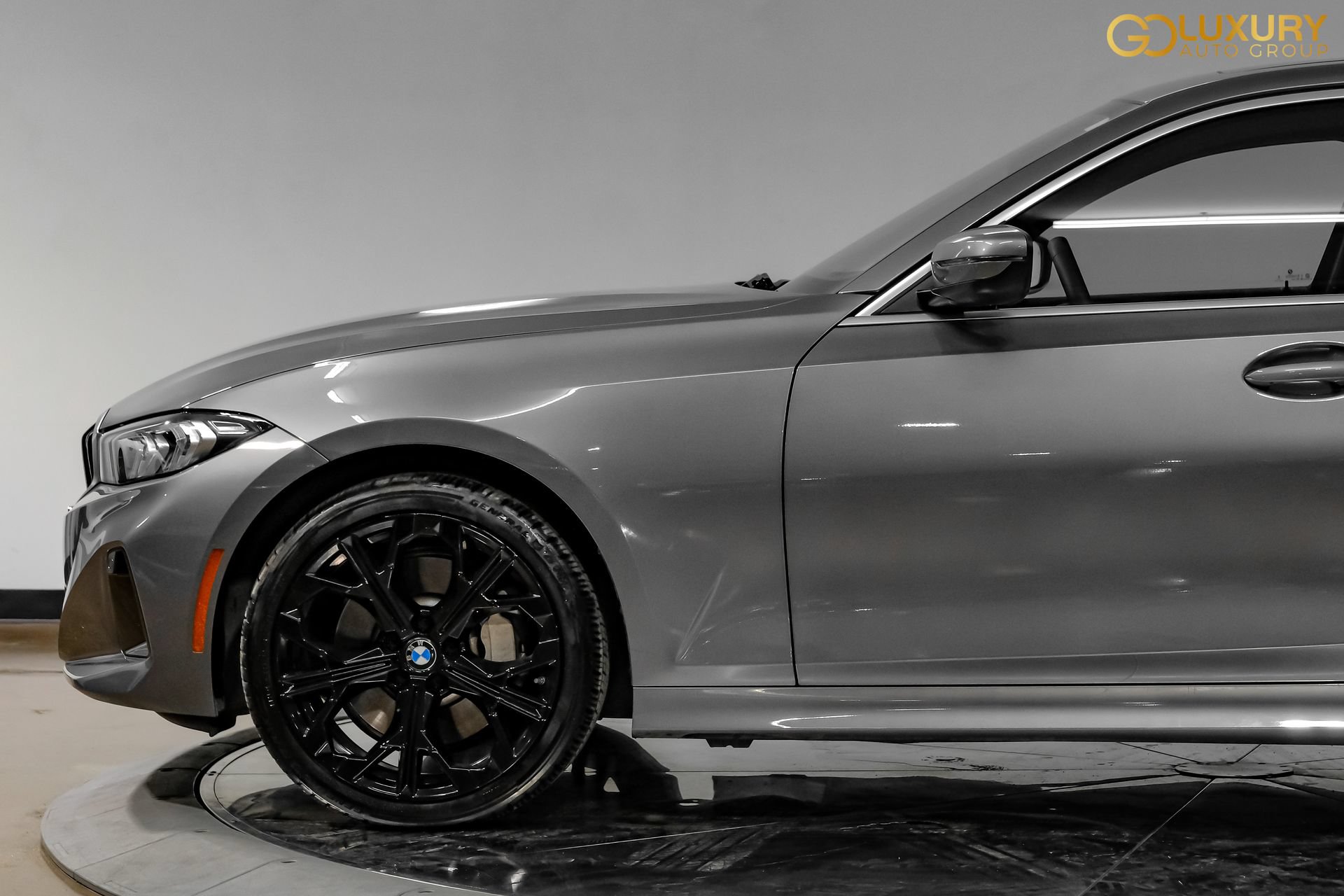 Used 2026 BMW 330i xDrive Sedan w/ Premium Package AWD/4WD image 14