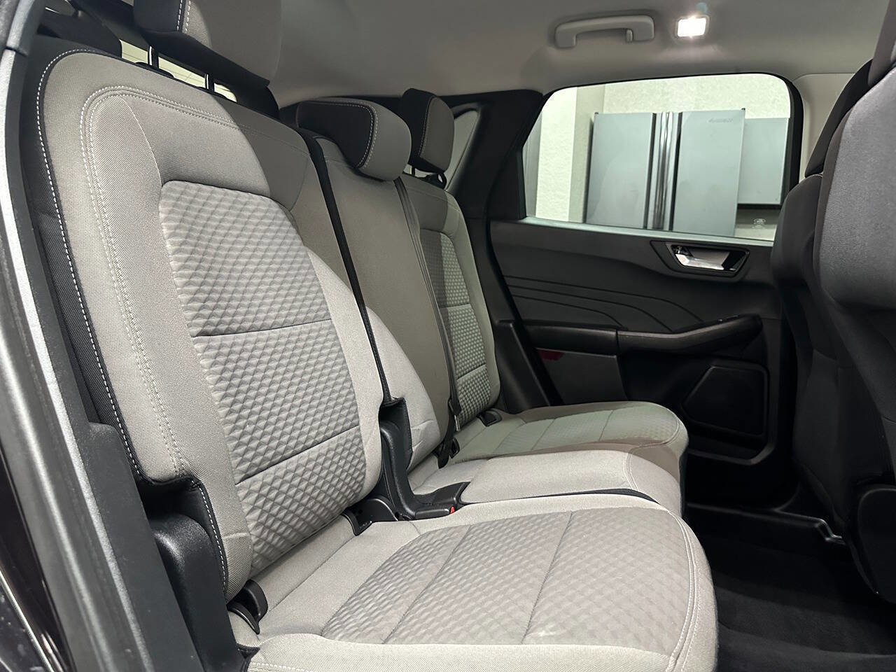 Used 2021 Ford Escape SE image 21