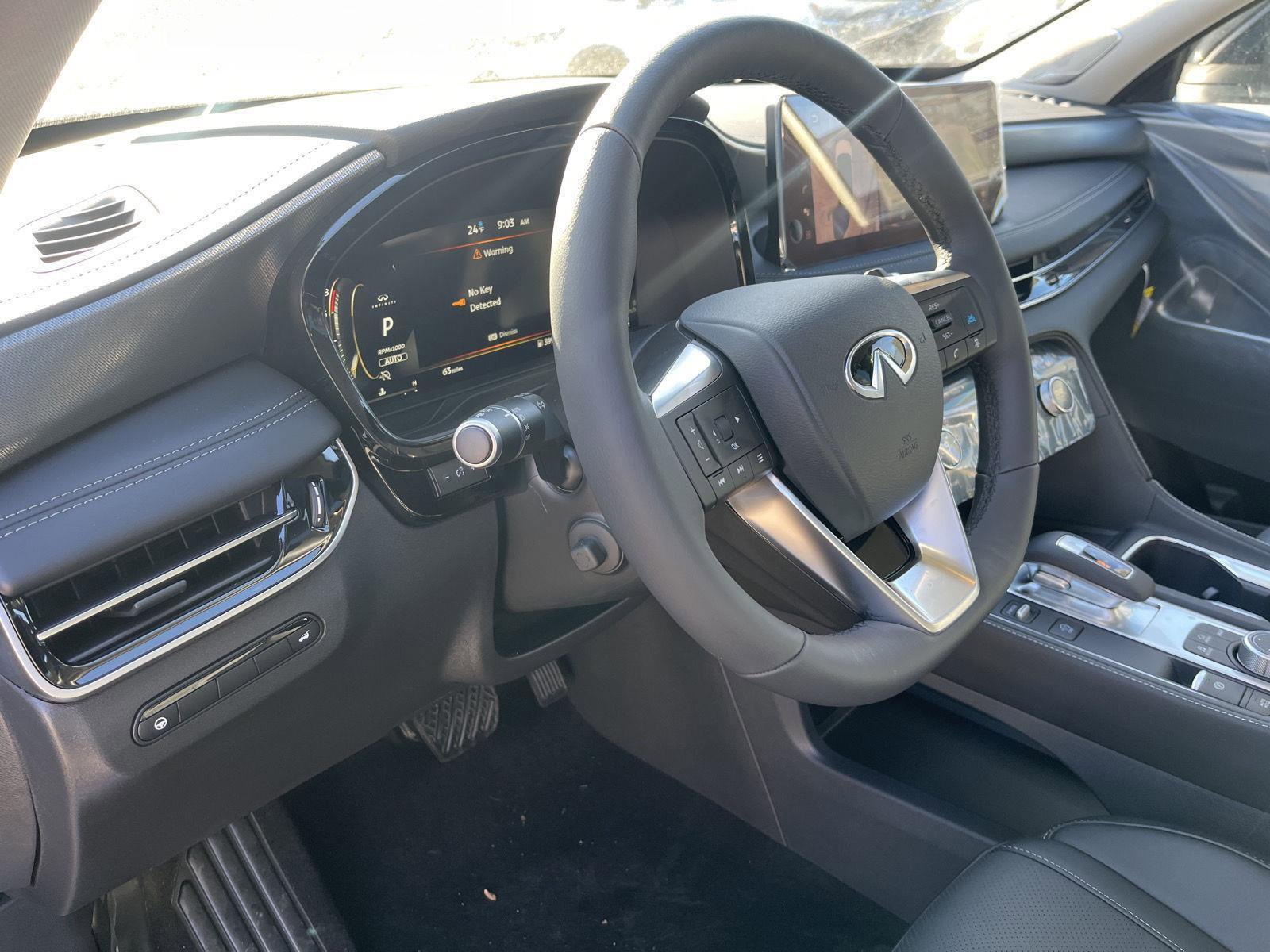 New 2026 INFINITI QX60 Luxe w/ Family Package image 11