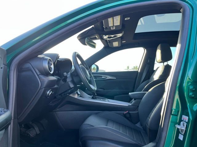 Used 2024 Alfa Romeo Tonale Ti AWD/4WD image 13