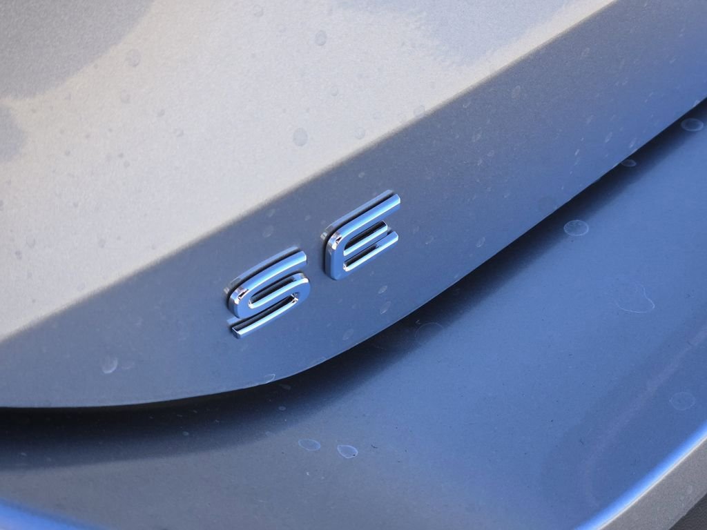 New 2026 Volkswagen Tiguan SE FWD image 8