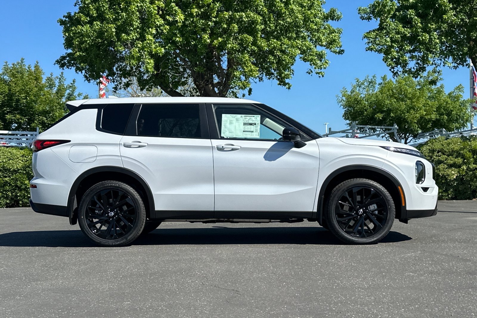 New 2026 Nissan Rogue SL image 3