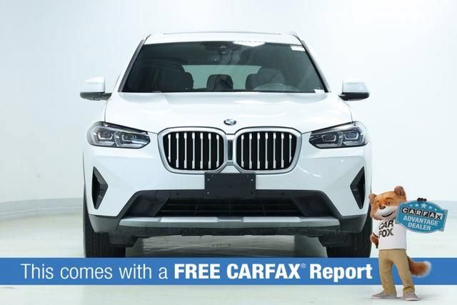 Used 2024 BMW X3 xDrive30i AWD/4WD image 2
