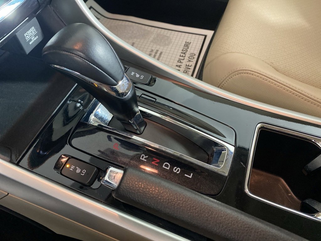 Used 2017 Honda Accord EX-L image 23