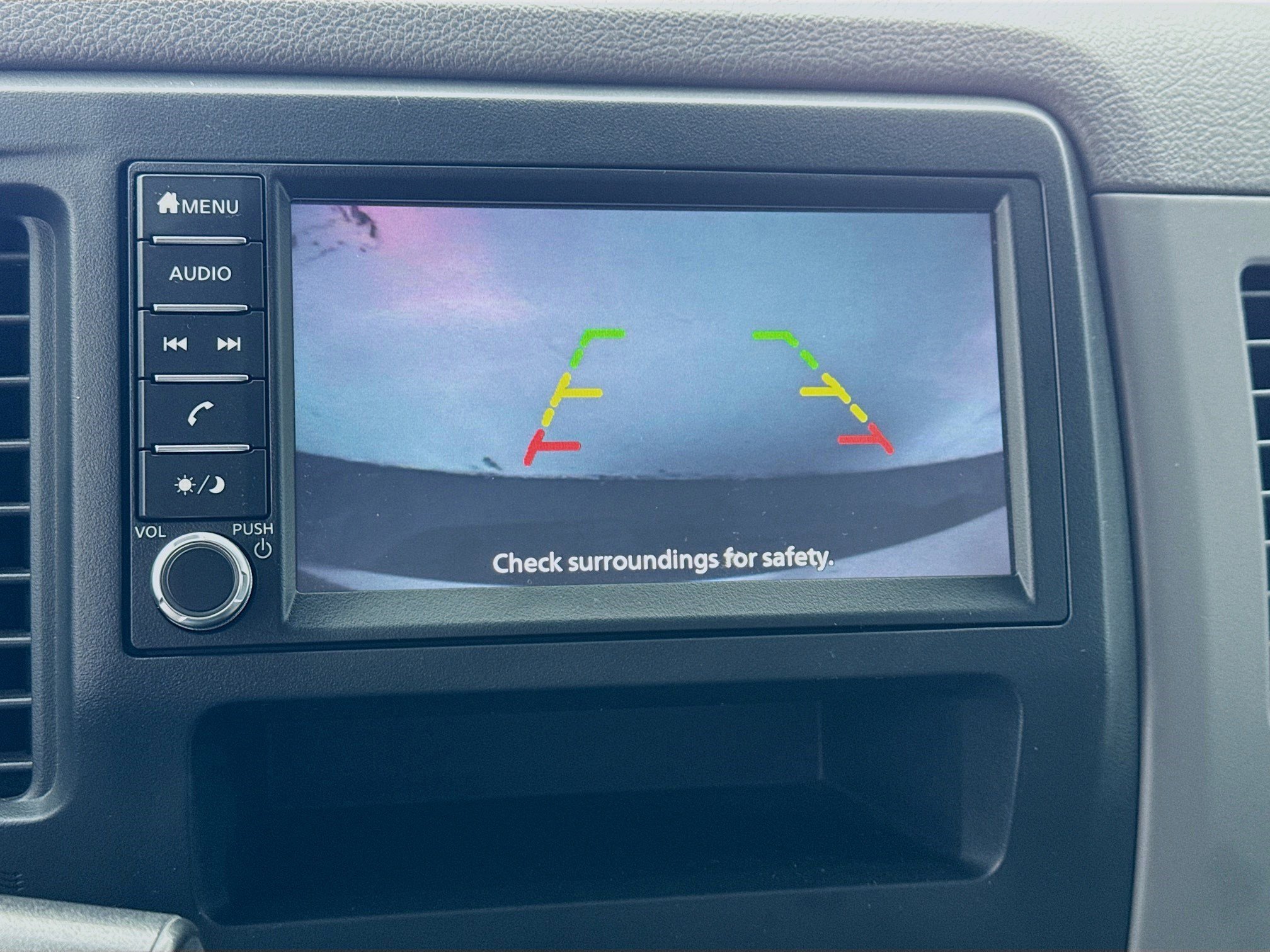 Used 2020 Nissan NV 2500 S image 10