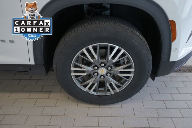 Used 2024 Chevrolet Traverse LT w/ Enhanced Driving Package AWD/4WD image 15