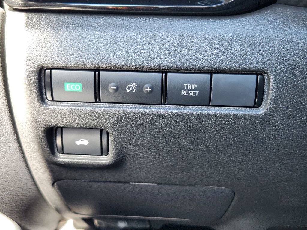 Used 2025 Nissan Sentra SV w/ All-Weather Package FWD image 25