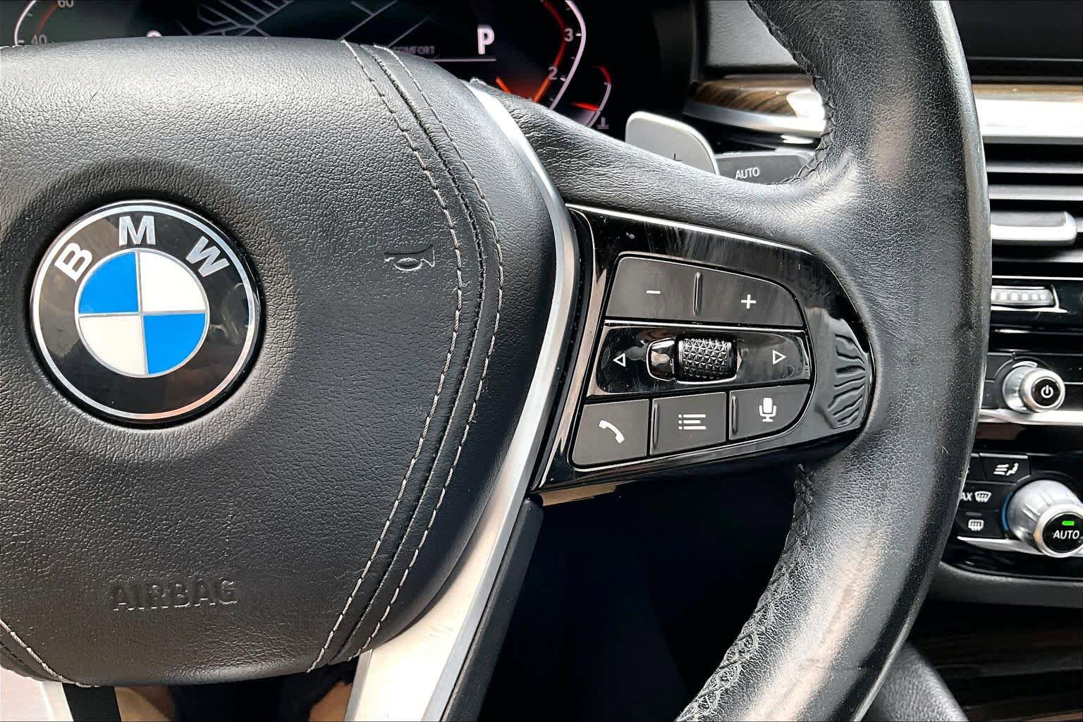 Used 2020 BMW 530i RWD image 25