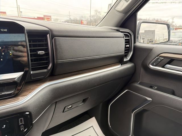 Used 2022 Chevrolet Silverado 1500 LT image 22