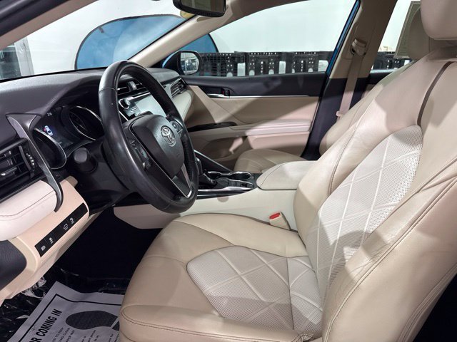 Used 2019 Toyota Camry XLE FWD image 16