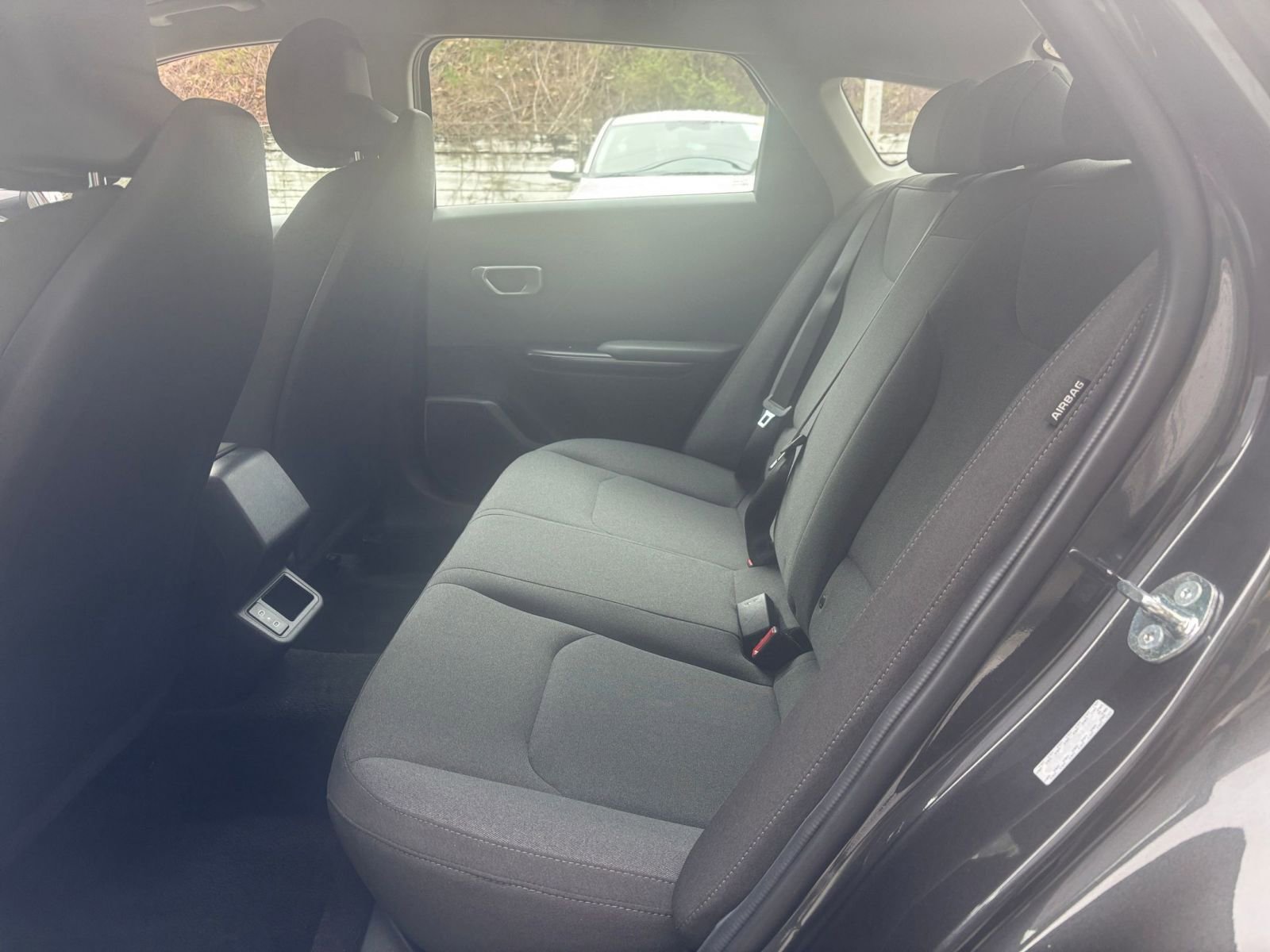 Used 2025 Kia K4 LXS image 25