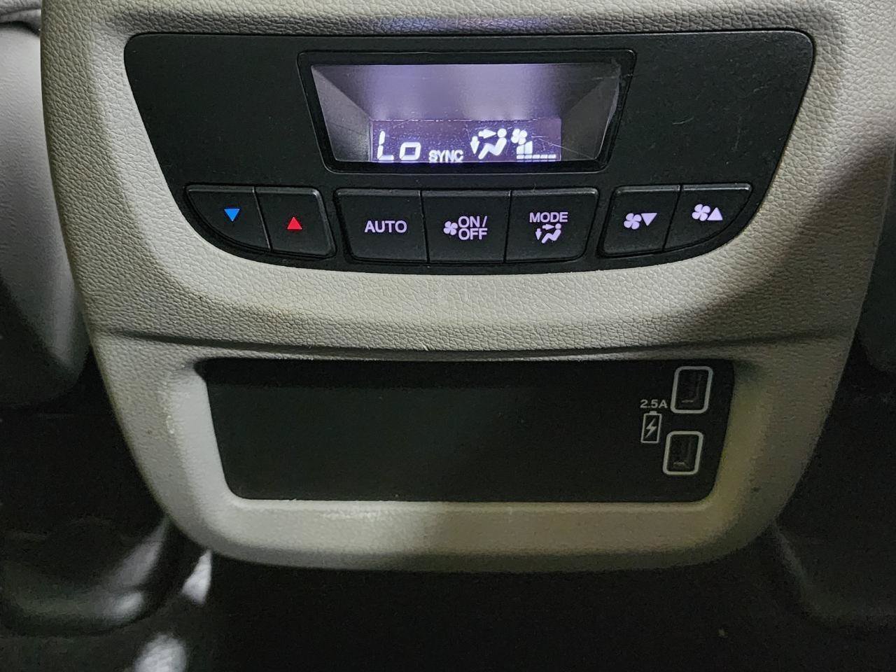 Used 2022 Honda Pilot Special Edition image 32