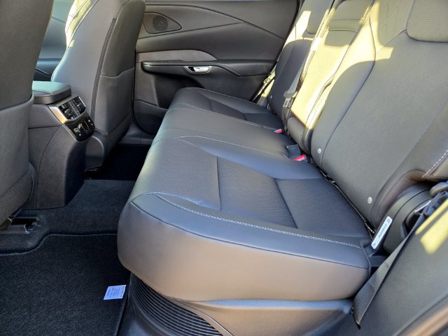New 2026 Lexus RX 350 w/ Convenience Package AWD/4WD image 7