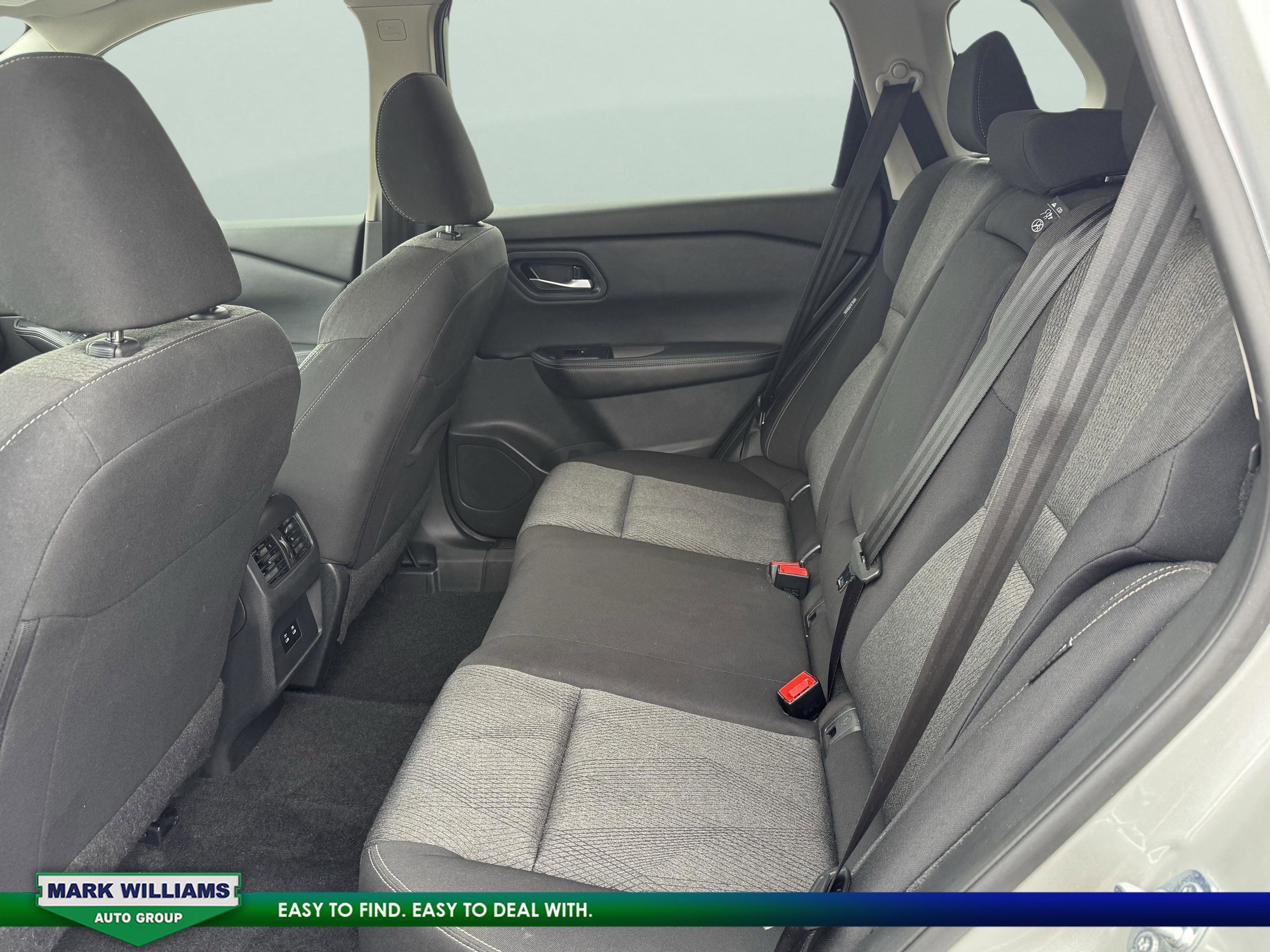 Used 2024 Nissan Rogue SV image 22