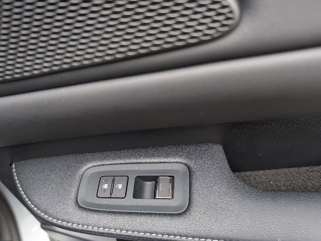 Used 2025 Lexus RX 350 Premium image 23