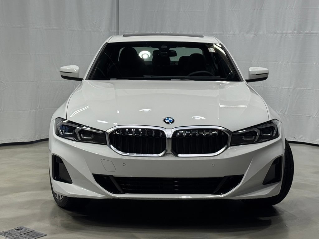 Used 2026 BMW 330i xDrive Sedan AWD/4WD image 2