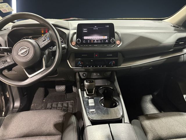 Used 2024 Nissan Rogue SV image 10