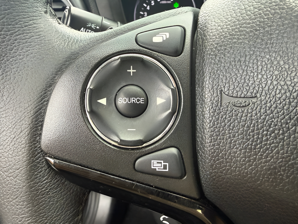 Used 2016 Honda HR-V EX-L image 15