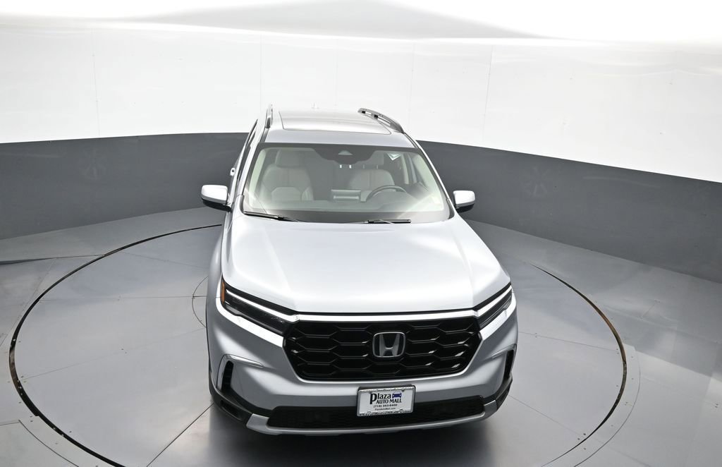 Certified 2023 Honda Pilot Touring image 37