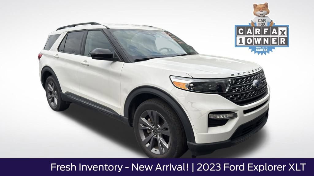 Certified 2023 Ford Explorer XLT w/ Equipment Group 202A